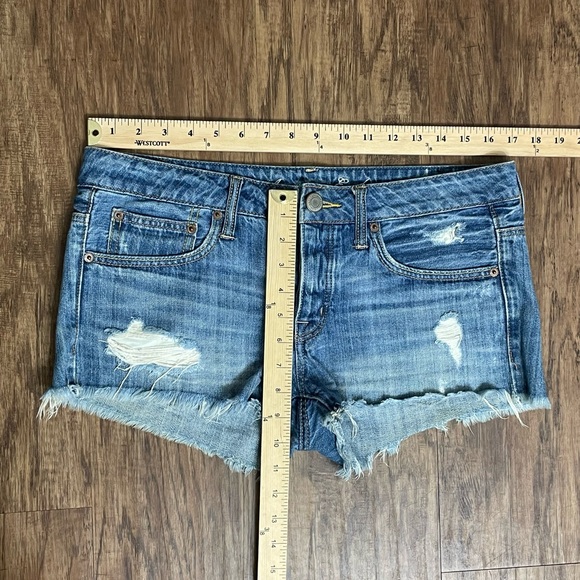 AMERICAN EAGLE Level Curvy High-Waisted Denim Short - Picture 4 of 8
